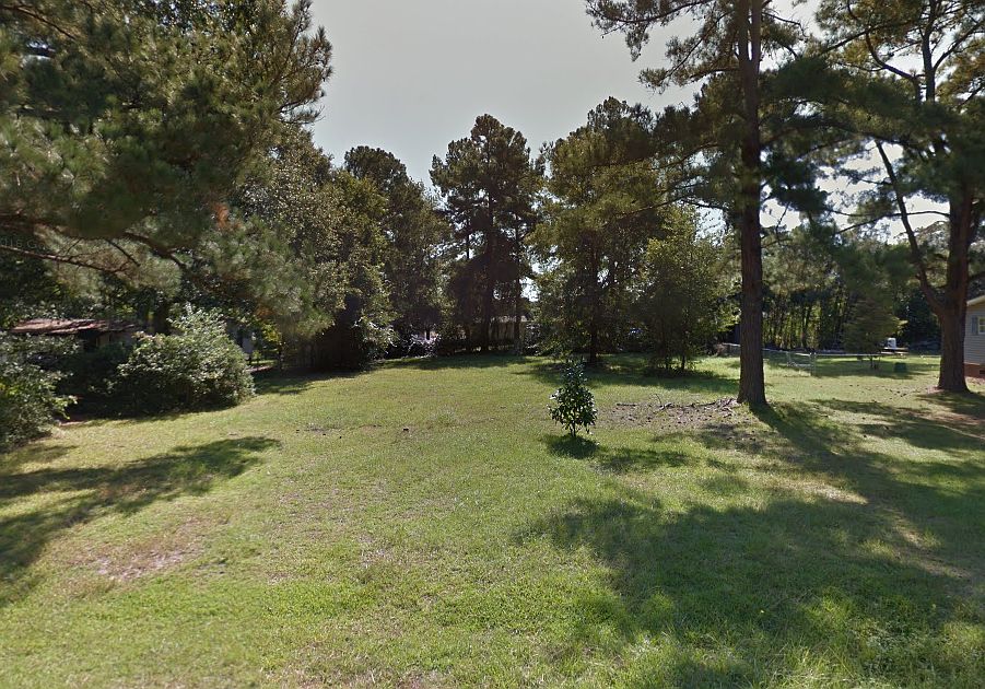 2nd image of 3820 Hedgewood Dr