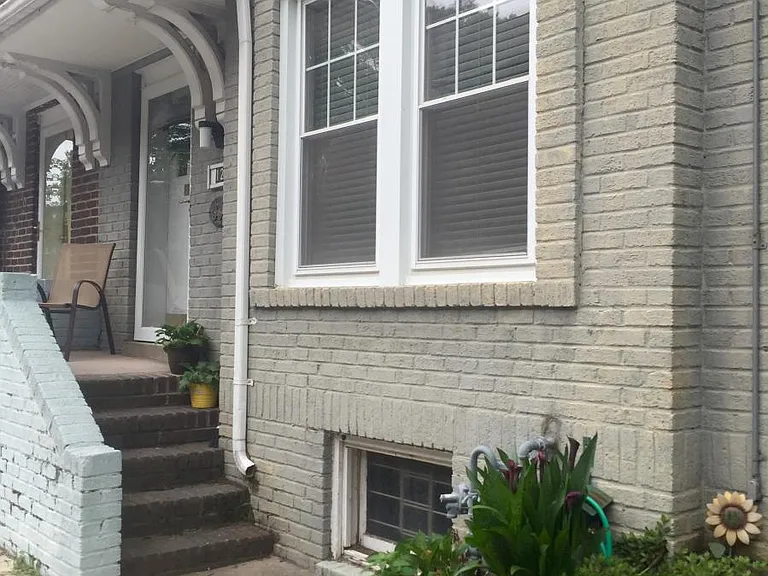 12 N Stafford Ave — Photo 2