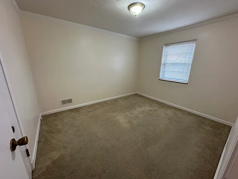 6350 N College Ave #3 — Photo 12