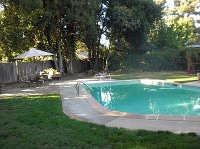 4th image of 1223 Highland Ave