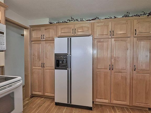 3rd image of 4905 W Dradie St