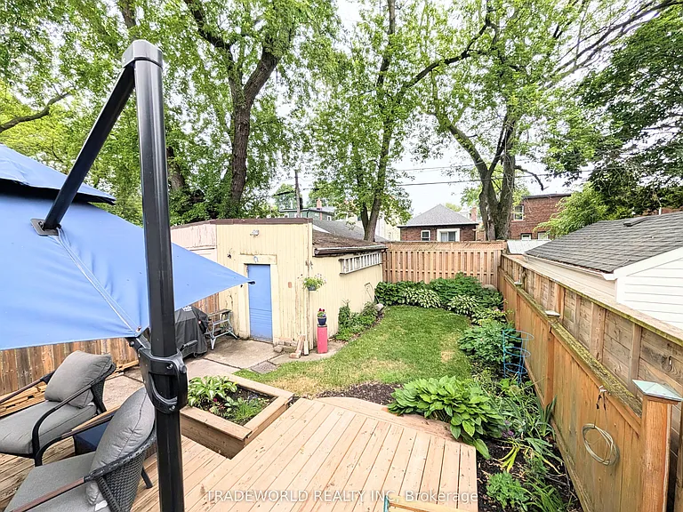 7 Costain Ave — Photo 31