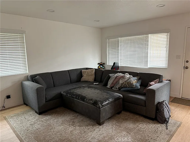 802 N Glassell St — Photo 4