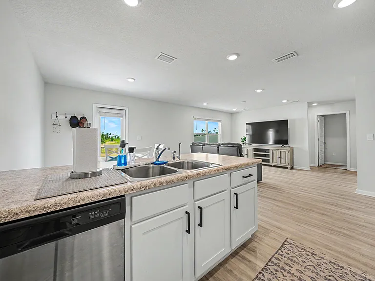 6465 Slabinski Ln — Photo 7