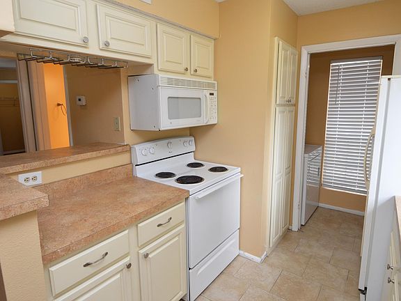 5th image of 8756 Mallard Reserve Dr Unit 101