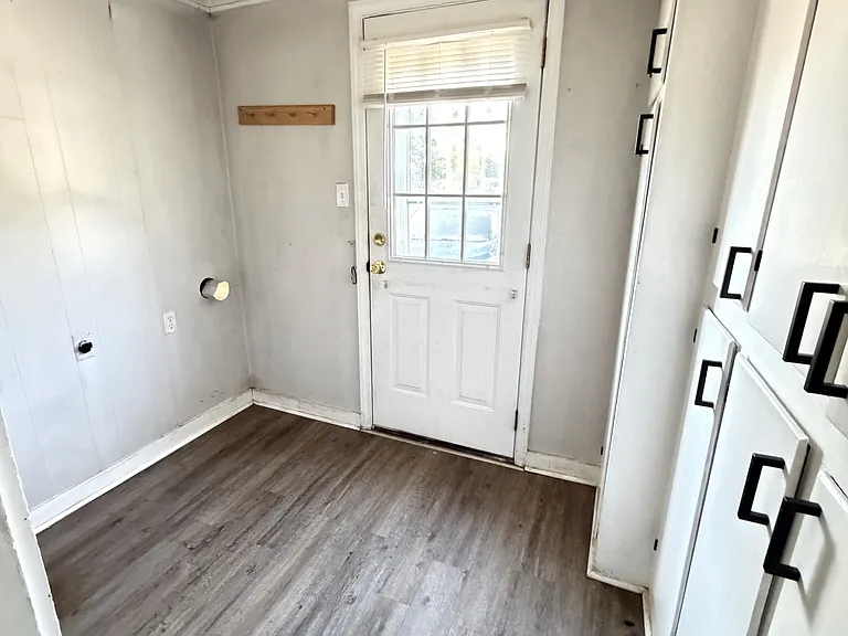 3885 McWhorter St — Photo 6