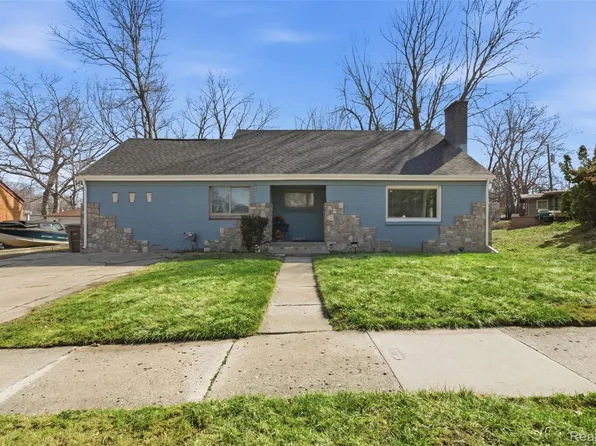 297 Starr Ave, Pontiac, MI 48341