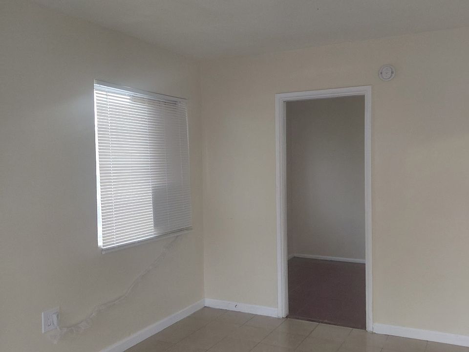 1st image of 29 Pacific St #29