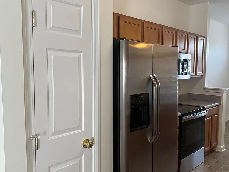 227 Spring Crossing Cir — Photo 10
