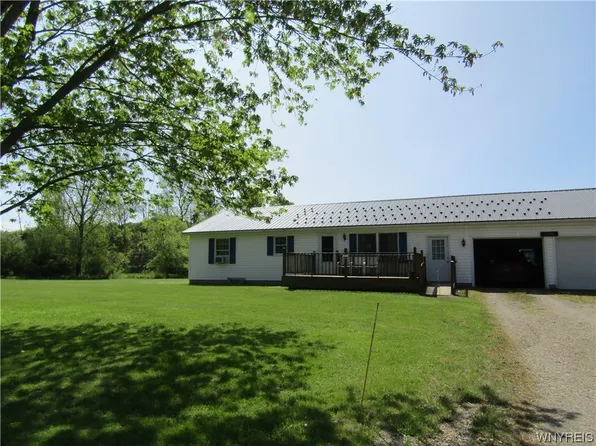 11909 Brown Schoolhouse Rd, Freedom, NY 14065