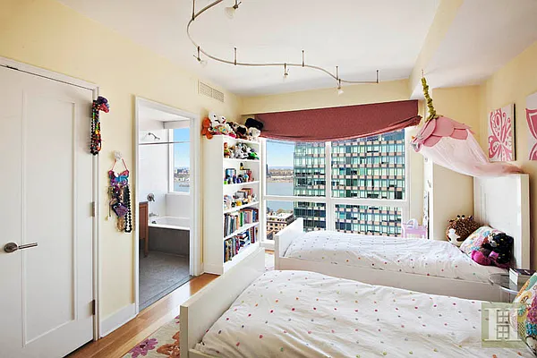 Sold by Halstead Real Estate | media 25