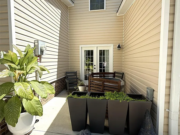 4198 Pickering Dr — Photo 18