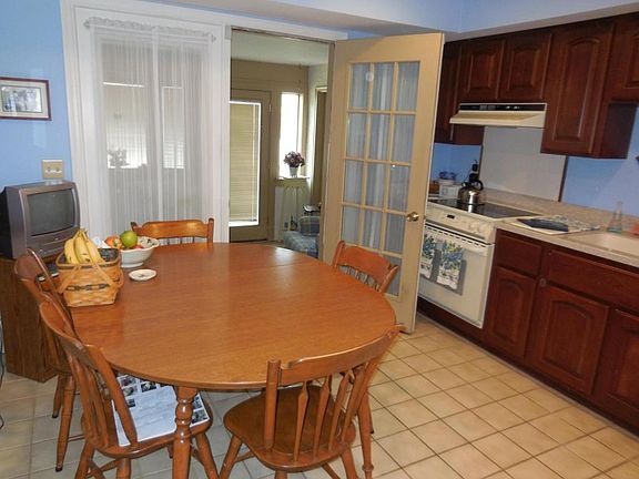 4th image of 4749 Wynwood Ct