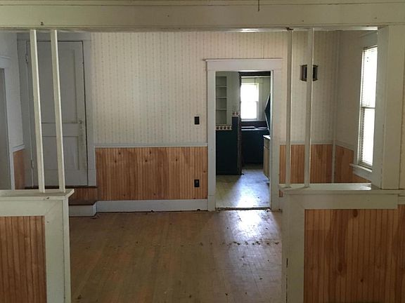 2nd image of 1614 Pacific St