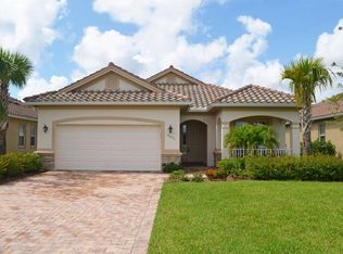 9471 Quarry Dr, Naples, FL 34120