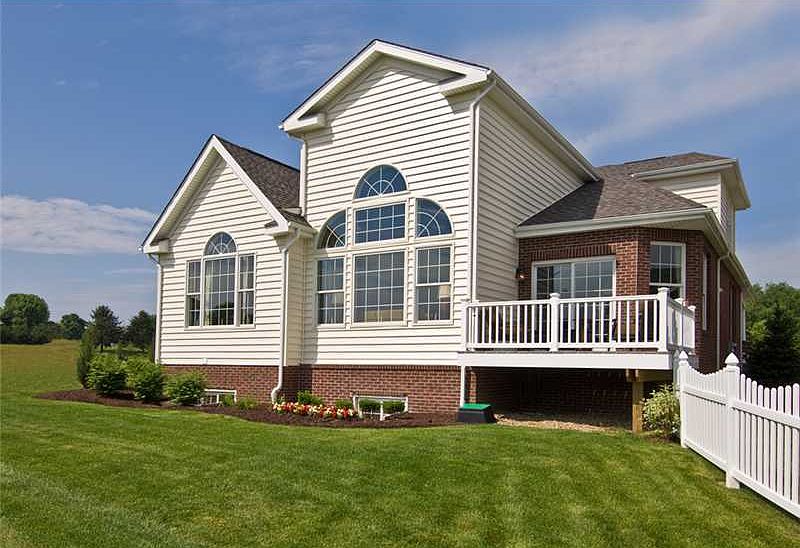 2nd image of 122 Liberty Ln #102