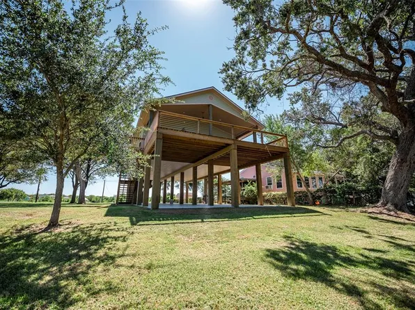 1173 County Road 291, Sargent, TX 77414