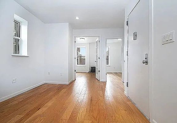 2nd image of 308 Kosciuszko St #2R