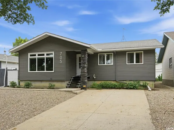 705 Main STREET, Rosetown, SK S0L 2V0
