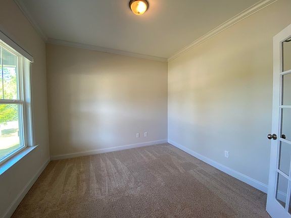 3rd image of 761 Burch Creek Dr