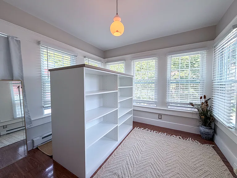 569 Franklin St #6 — Photo 26