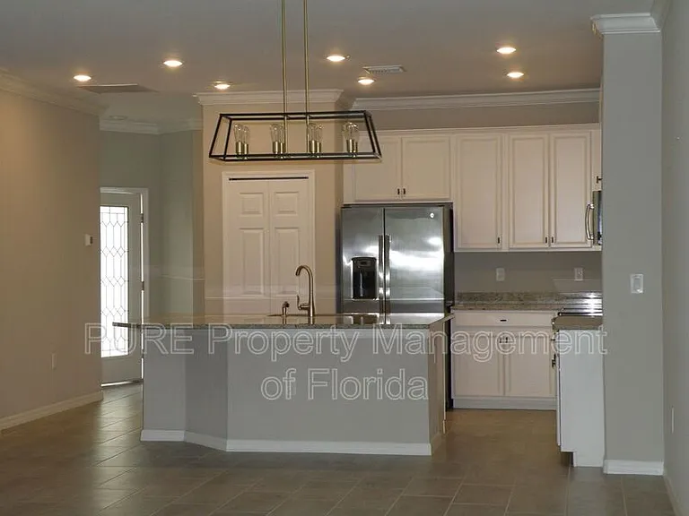 9176 Glenforest Dr — Photo 8