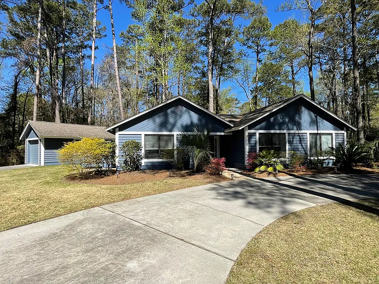 6 Sunflower Ct — Photo 1