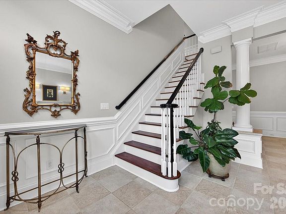 4th image of 6415 Wakehurst Rd