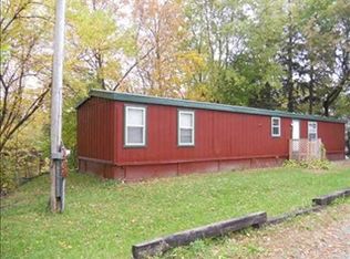 7 Crummett St, Benton, ME 04901