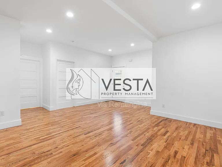 510 Deaverview Rd — Photo 8