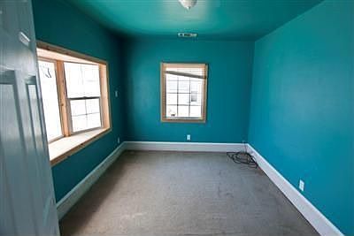 3rd image of 1335 W Park St
