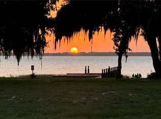 2898 Ann Rou Rd, Tavares, FL 32778