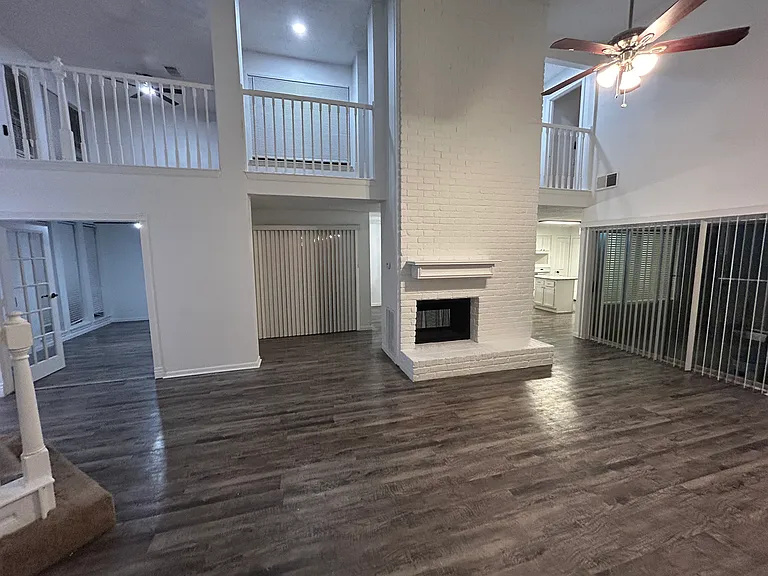4716 Cashel Cir — Photo 1