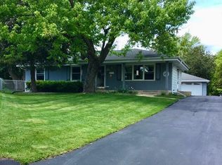 N85W18294 Tyler Ct, Menomonee Falls, WI 53051