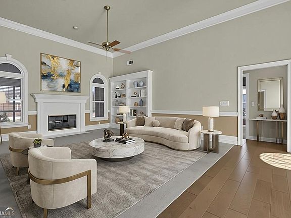 2nd image of 1040 Lewis Ridge Cir