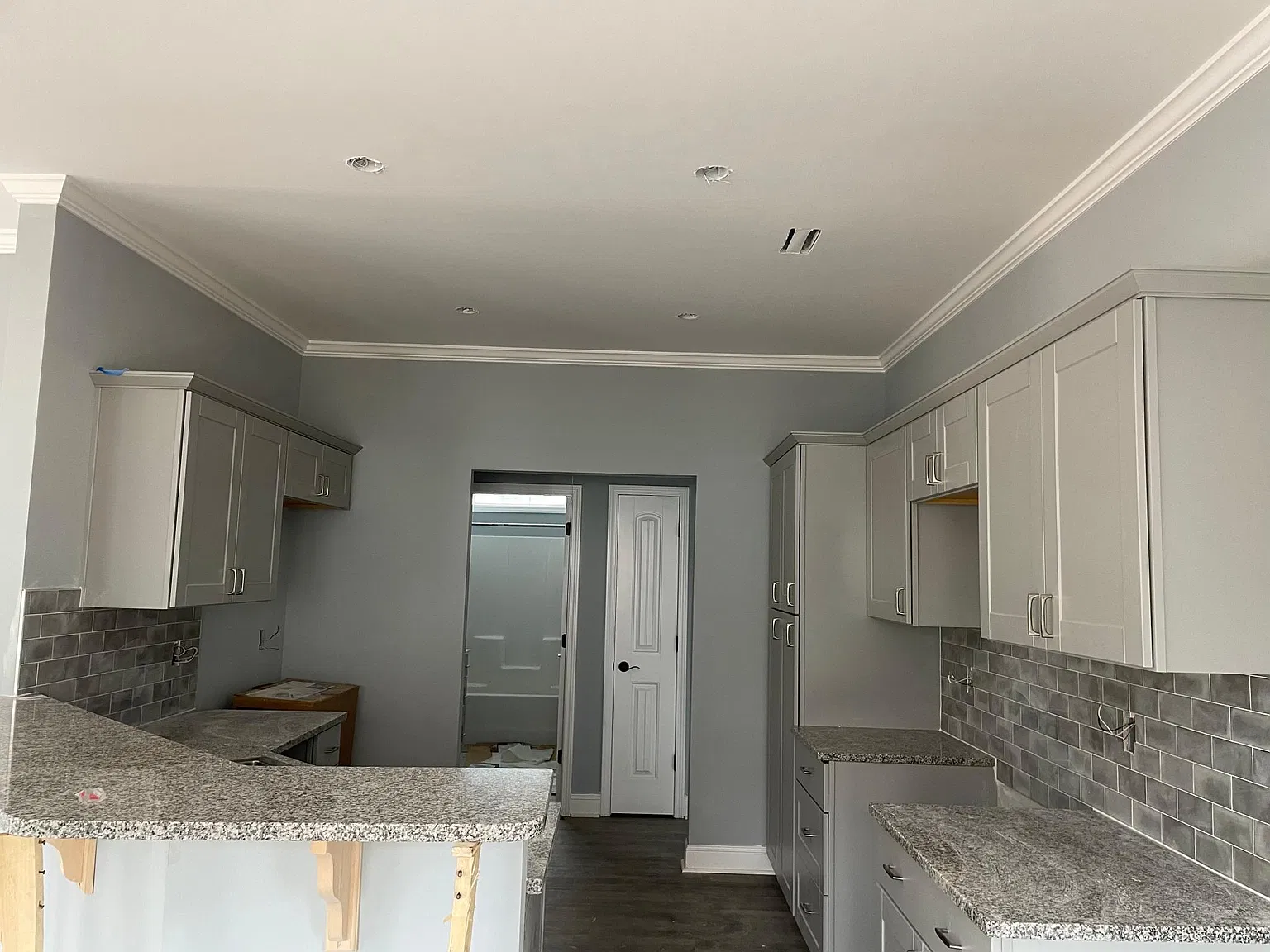 3 bed, 1600 sqft, $2,100 — Photo 2