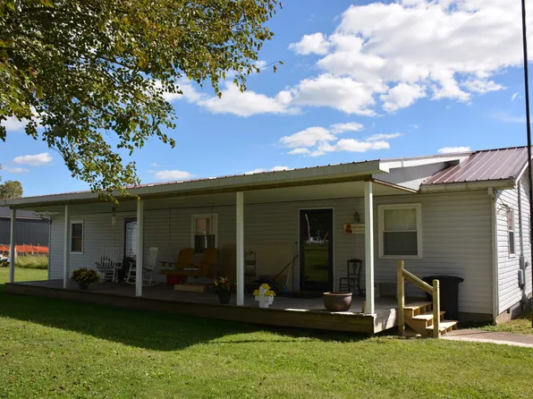 29 Parkway Dr, Jane Lew, WV 26378