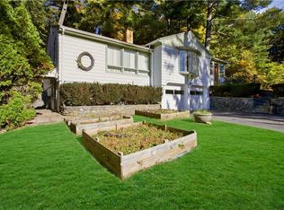 37 Rainbow Rd, Glocester, RI 02814
