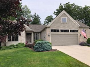 2130 W Glen Ct, Muskegon, MI 49441