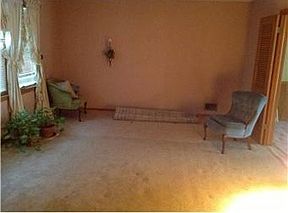 4th image of 15406 E 37th Ter S