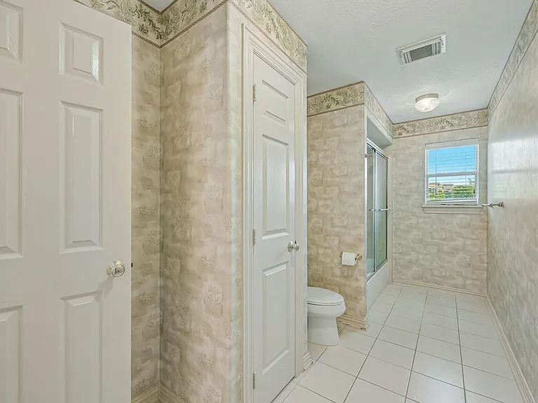 1611 Copperas Cv — Photo 31