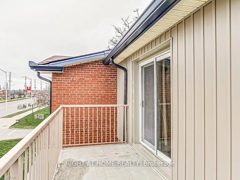 1101 Oxford St E #56 — Photo 8