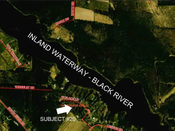 8667 W Black Ln, Cheboygan, MI 49721