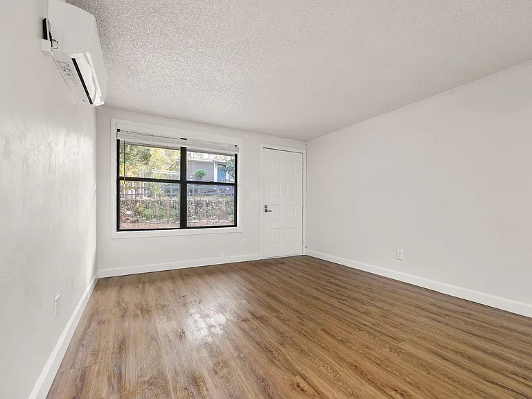 826 SW Amberwood Loop — Photo 13