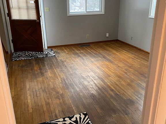 4th image of 337 Woodside Ave NE #337