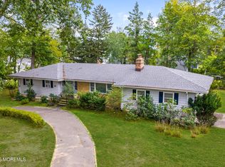 296 Garfield Ave, Oakhurst, NJ 07755