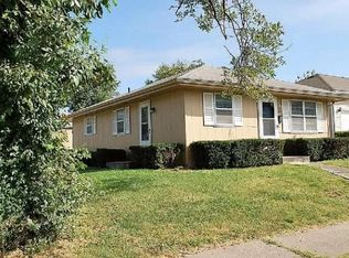 100 E 15th St, Higginsville, MO 64037