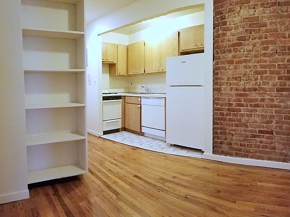 3rd image of 309 Columbus Ave APT 4C