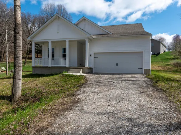 3062 Apple Valley Dr, Howard, OH 43028