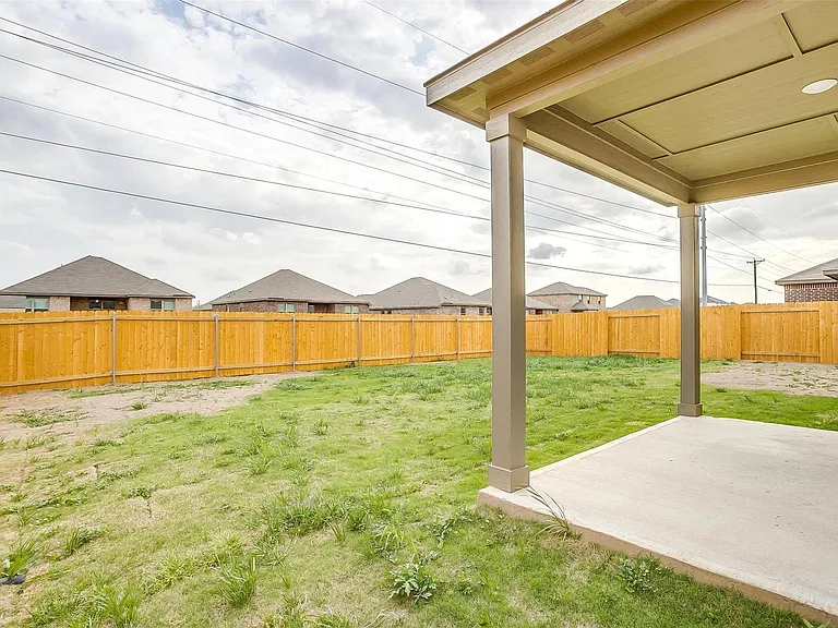 1025 McDonald Dr — Photo 25